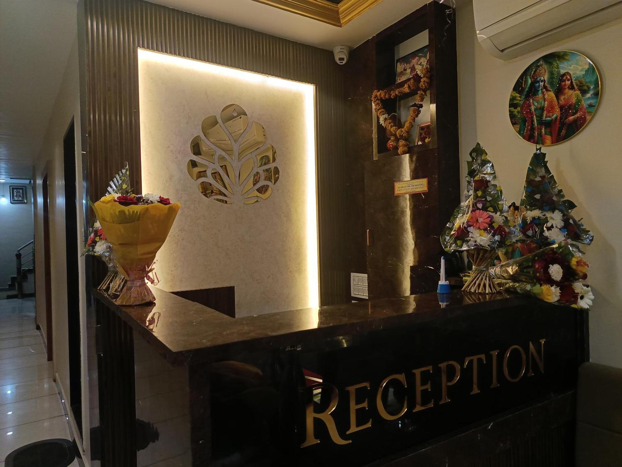 Shree Shyamraj Hotel Ujjain Exteriör bild