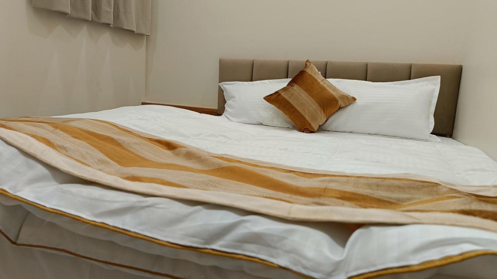 Shree Shyamraj Hotel Ujjain Exteriör bild